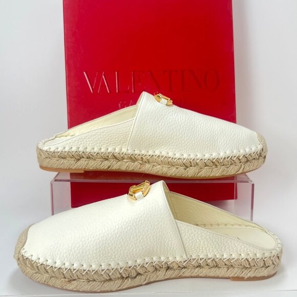 Valentino Garavani V Logo Leather Medallion Espadrille Mules Size 39 - Picture 4 of 13